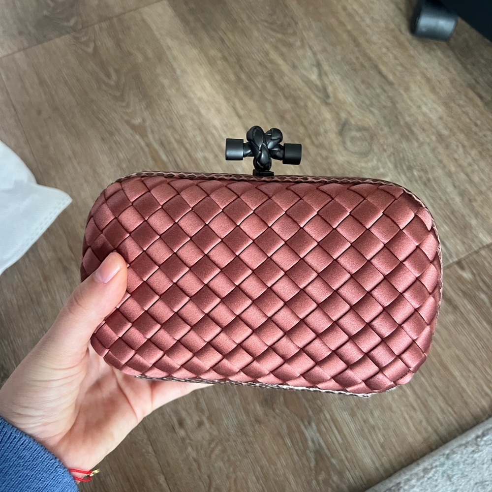 Bottega Veneta Satin Intrecciato Clutch in Rose-Mauve